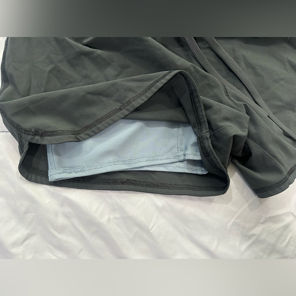 Nike Gray Athletic Shorts Lightweight Quick-Dry Compression lined - Picture 2 of 5